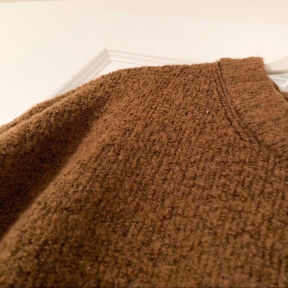 Oversized Knit Sweater - Picture 3 of 5